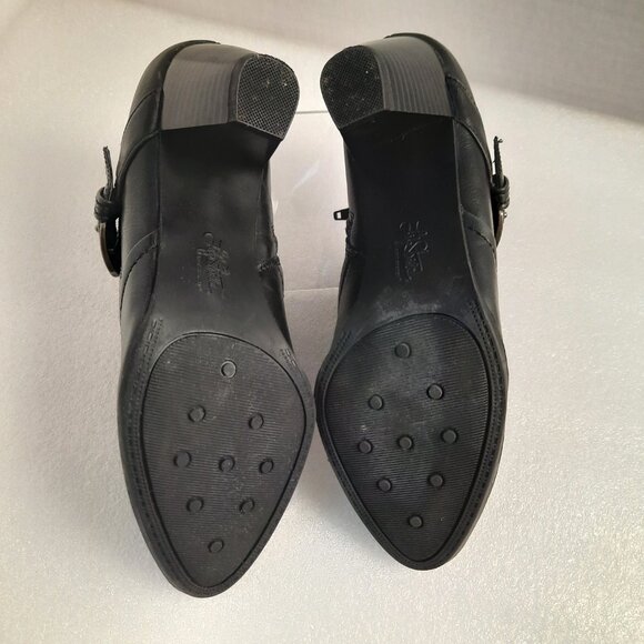 Lifestride Tempest Too Black Heel Buckle Booties - Picture 7 of 9